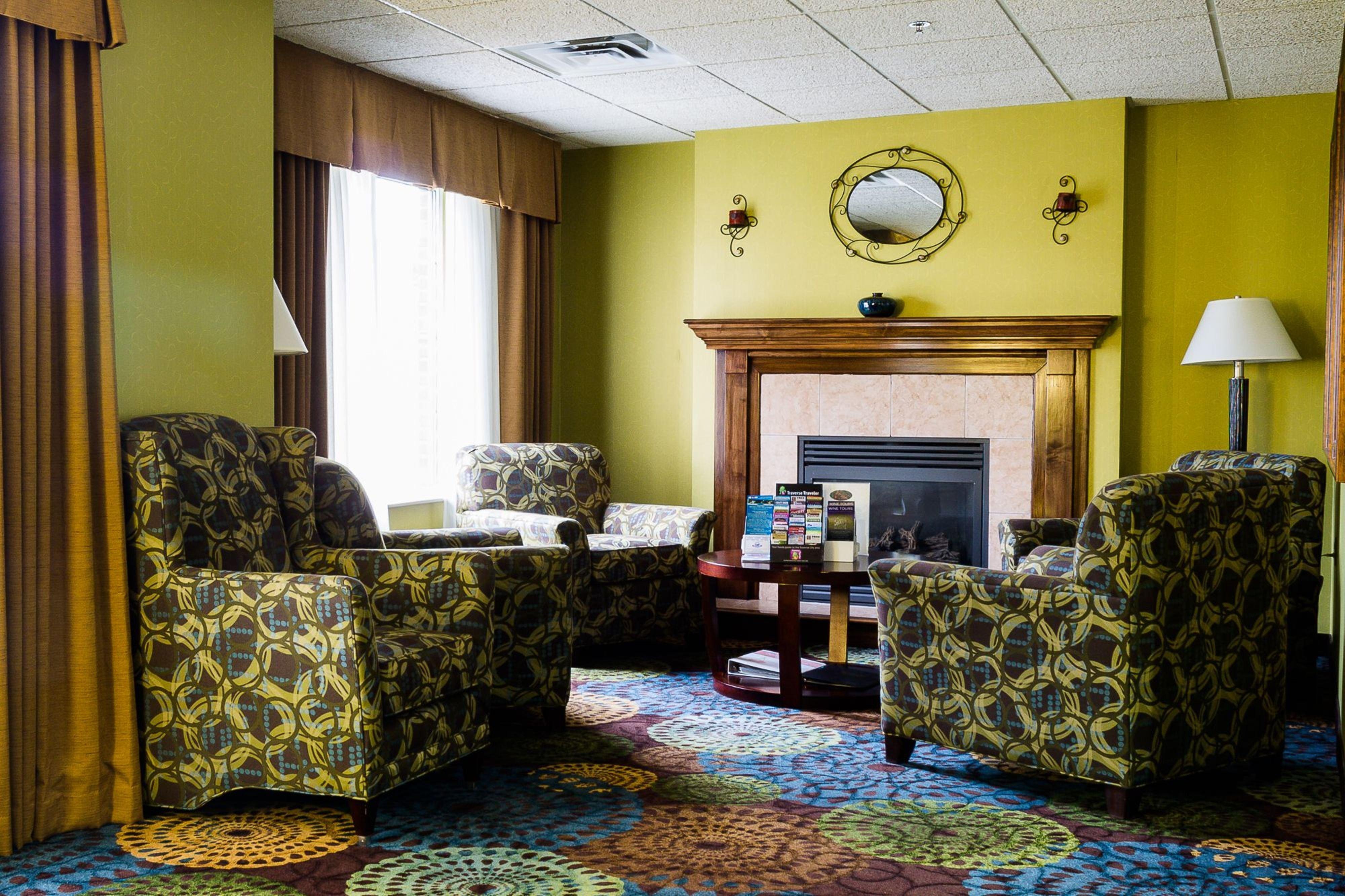 Holiday Inn Express Hotel & Suites Acme-Traverse City By Ihg Екстериор снимка