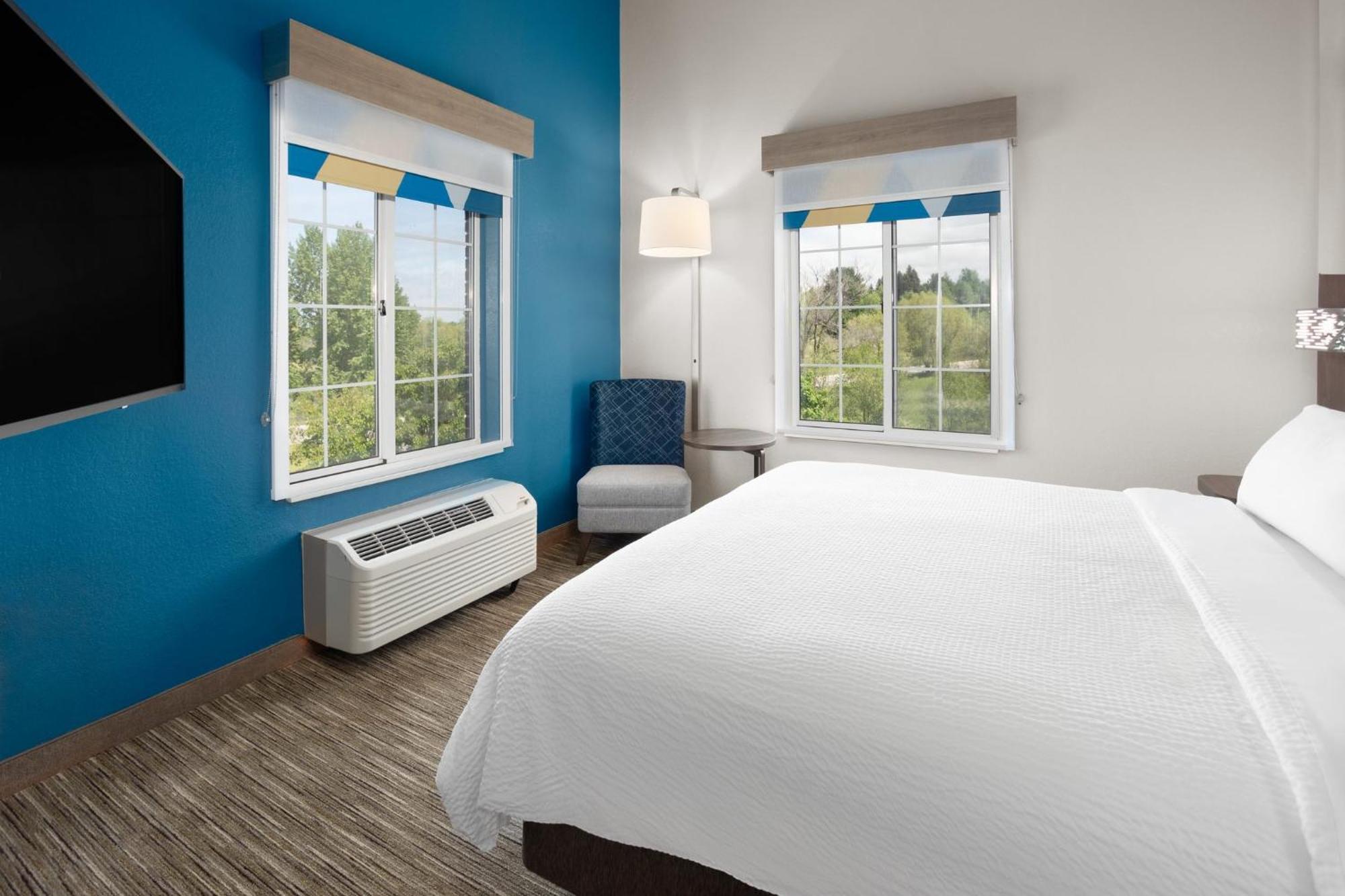 Holiday Inn Express Hotel & Suites Acme-Traverse City By Ihg Екстериор снимка